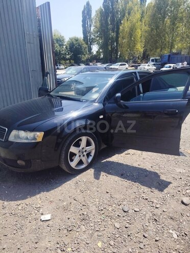Audi A4 2003, 430,000 km - 1.8 л - Qəbələ