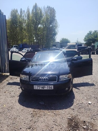 Audi A4 2003, 430,000 km - 1.8 л - Qəbələ