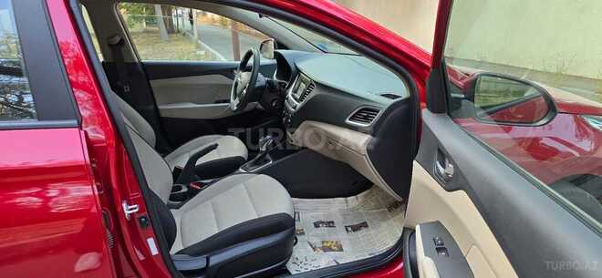 Hyundai Accent 2022, 68,995 km - 1.6 л - Bakı