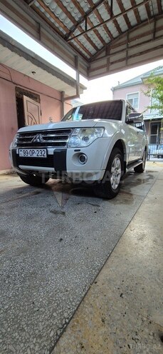 Mitsubishi Pajero 2011, 261,713 km - 3.5 л - Sumqayıt