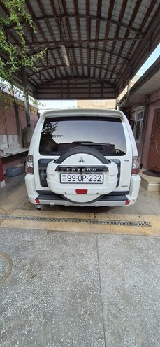 Mitsubishi Pajero 2011, 261,713 km - 3.5 л - Sumqayıt