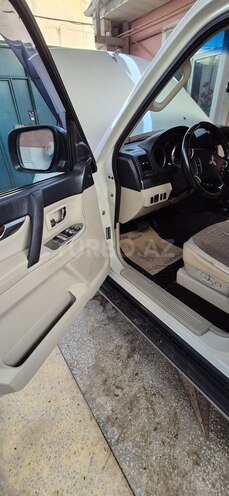 Mitsubishi Pajero 2011, 261,713 km - 3.5 л - Sumqayıt