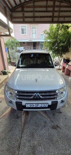 Mitsubishi Pajero 2011, 261,713 km - 3.5 л - Sumqayıt