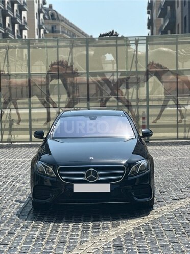 Mercedes E 300 4MATIC 2018, 157,000 km - 2.0 л - Bakı