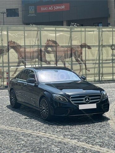 Mercedes E 300 4MATIC 2018, 157,000 km - 2.0 л - Bakı