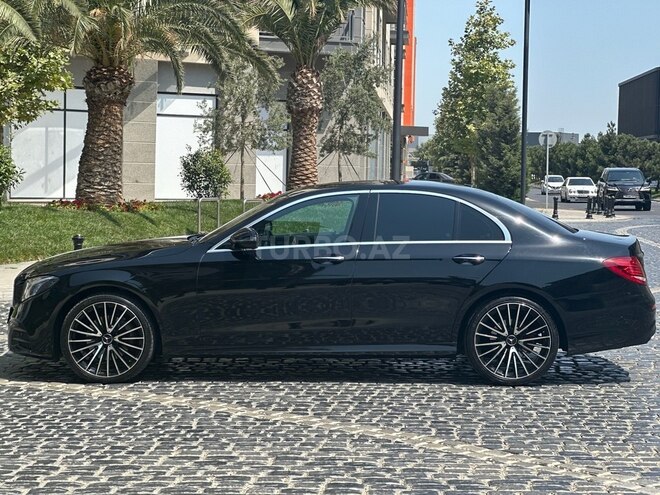Mercedes E 300 4MATIC 2018, 157,000 km - 2.0 л - Bakı