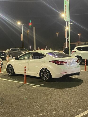 Hyundai Elantra 2015, 305,775 km - 1.8 l - Bakı