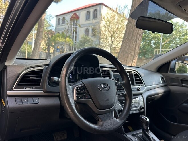 Hyundai Elantra 2017, 102,490 km - 2.0 l - Bakı