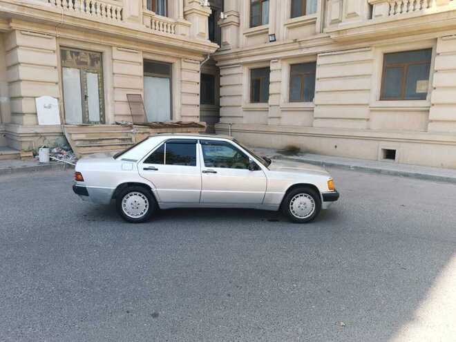 Mercedes 190 1993, 305,358 km - 2.0 л - Bakı