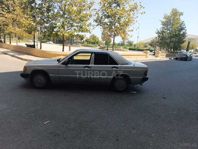 Mercedes 190 1993, 305,358 km - 2.0 л - Bakı