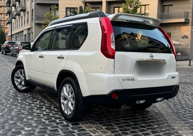 Nissan X-Trail 2014, 135,000 km - 2.5 l - Bakı