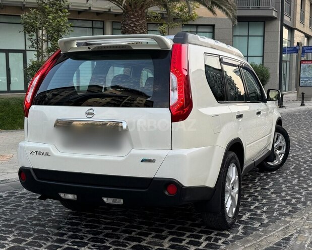 Nissan X-Trail 2014, 135,000 km - 2.5 l - Bakı