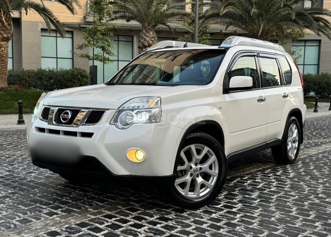 Nissan X-Trail 2014, 135,000 km - 2.5 l - Bakı