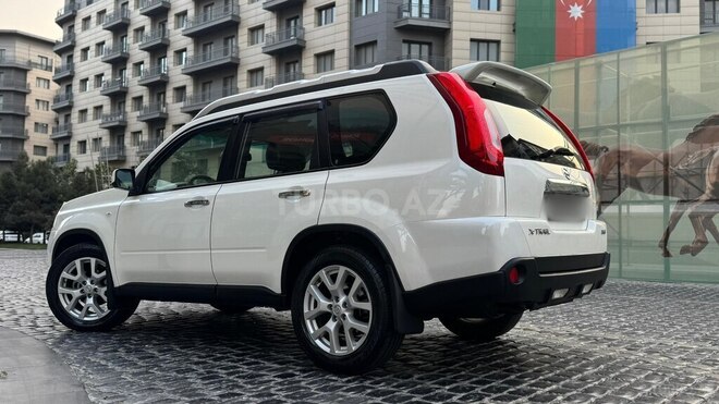 Nissan X-Trail 2014, 135,000 km - 2.5 l - Bakı