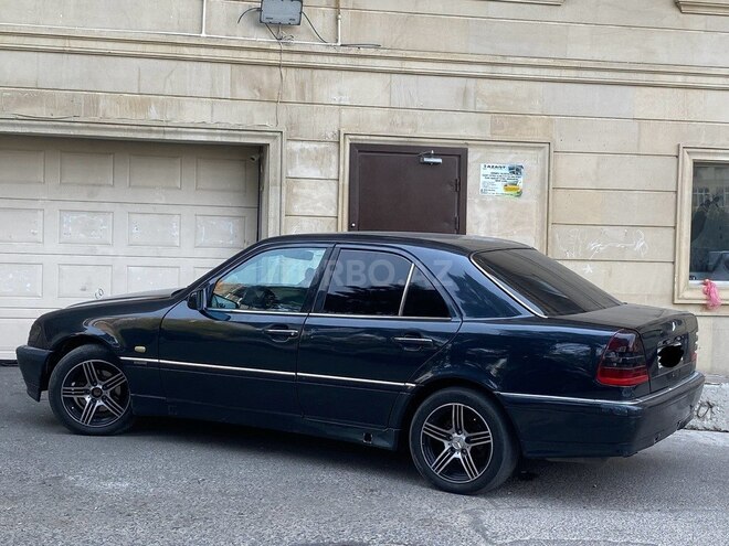 Mercedes C 220 1999, 287,421 km - 2.2 l - Bakı