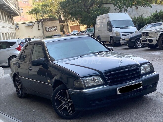 Mercedes C 220 1999, 287,421 km - 2.2 l - Bakı