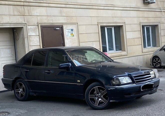 Mercedes C 220 1999, 287,421 km - 2.2 l - Bakı