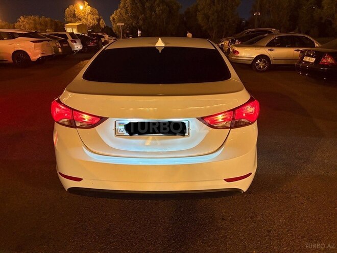 Hyundai Elantra 2015, 141,000 km - 1.8 л - Bakı