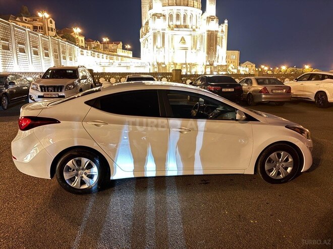 Hyundai Elantra 2015, 141,000 km - 1.8 л - Bakı