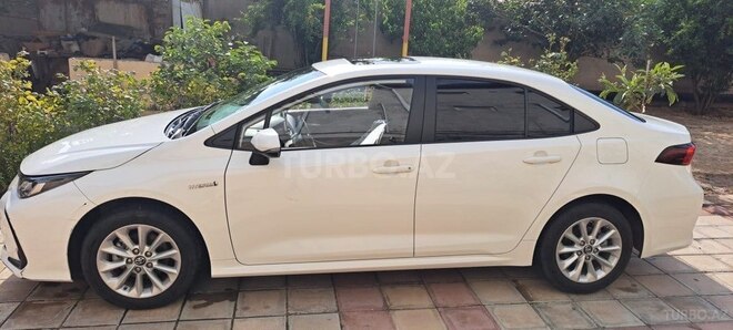 Toyota Corolla 2023, 26,000 km - 1.8 l - Bakı