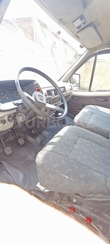 GAZ 330202-740 2000, 250,000 km - 2.5 l - Zaqatala
