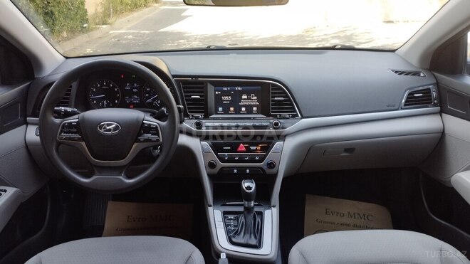Hyundai Elantra 2016, 185,039 km - 2.0 л - Bakı