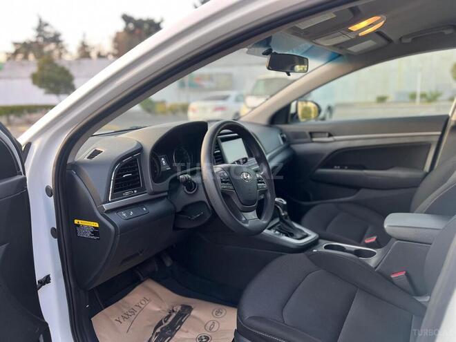 Hyundai Elantra 2017, 73,700 km - 2.0 л - Bakı