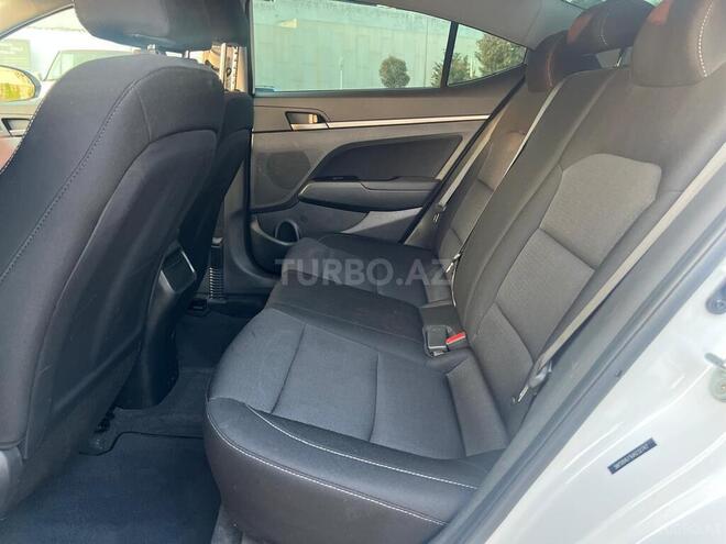 Hyundai Elantra 2017, 73,700 km - 2.0 л - Bakı
