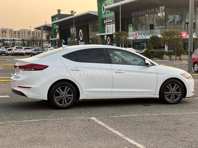 Hyundai Elantra 2017, 73,700 km - 2.0 л - Bakı