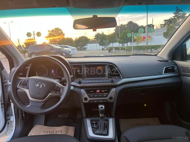 Hyundai Elantra 2017, 73,700 km - 2.0 л - Bakı