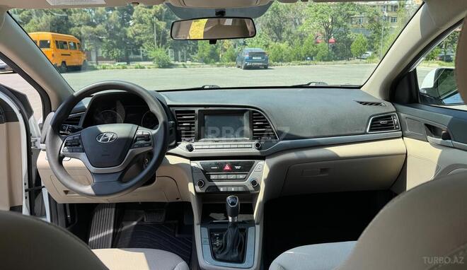 Hyundai Elantra 2017, 181,856 km - 2.0 l - Bakı