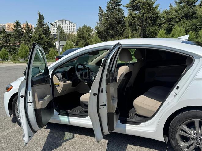 Hyundai Elantra 2017, 181,856 km - 2.0 l - Bakı