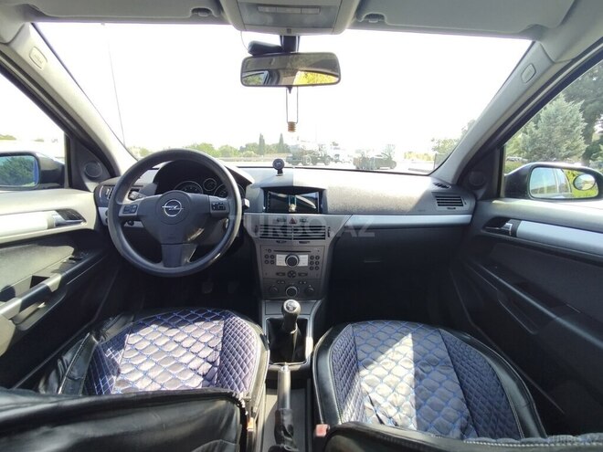 Opel Astra 2005, 245,000 km - 1.4 l - Bakı