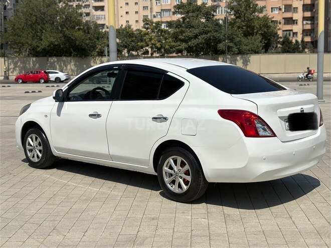 Nissan Sunny 2014, 200,000 km - 1.5 l - Bakı