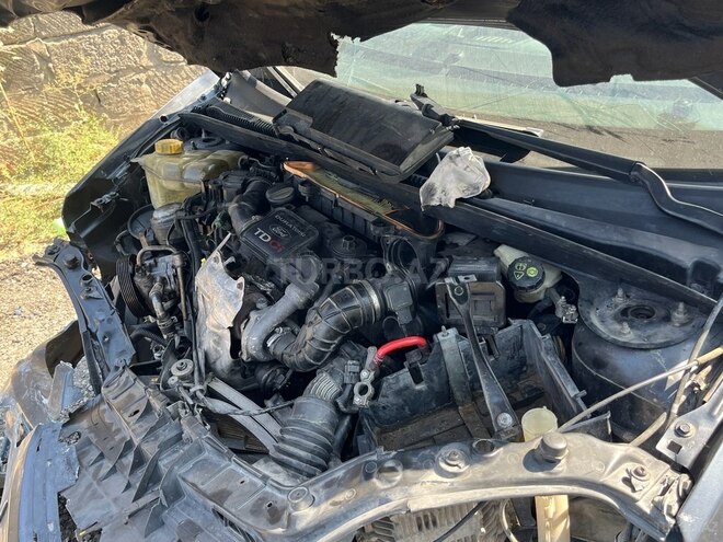 Ford Fiesta 2007, 260,000 km - 1.6 l - Bakı