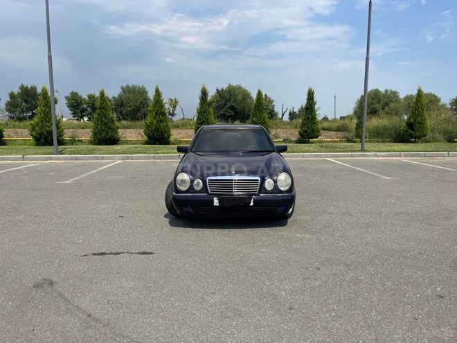 Mercedes E 230 1997, 470,000 km - 2.3 l - Bakı