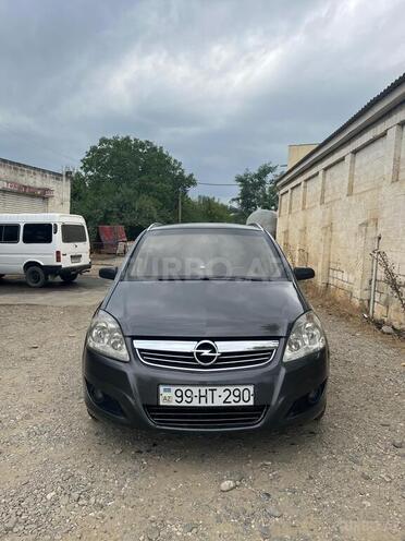 Opel Zafira 2009, 452,866 km - 2.2 l - Qusar