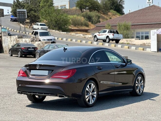 Mercedes  2015, 160,143 km - 1.6 l - Bakı