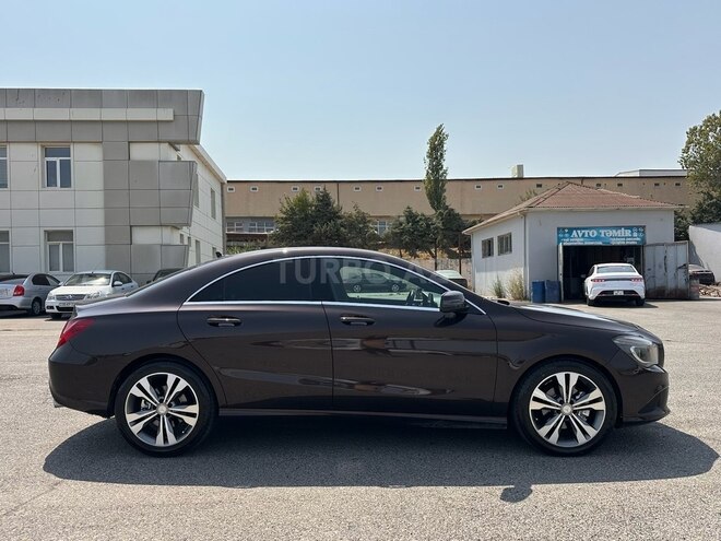 Mercedes  2015, 160,143 km - 1.6 l - Bakı