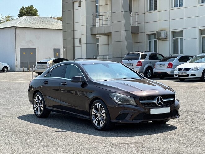 Mercedes  2015, 160,143 km - 1.6 l - Bakı