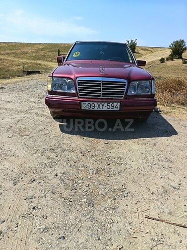 Mercedes E 250 1993, 691,324 km - 2.5 л - Astara