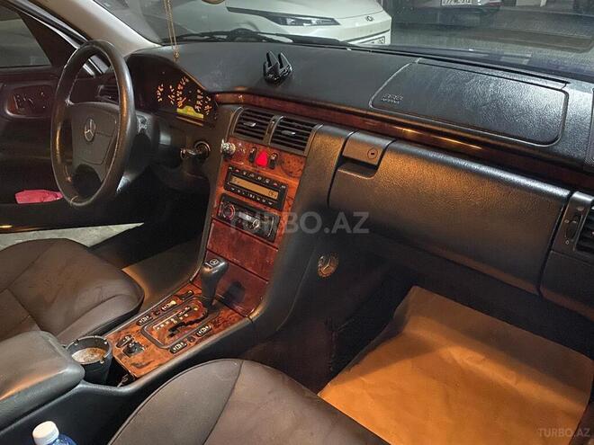 Mercedes E 240 1999, 450,000 km - 2.4 л - Bakı