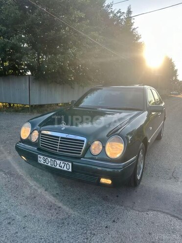 Mercedes E 230 1997, 327,333 km - 2.3 l - Masallı