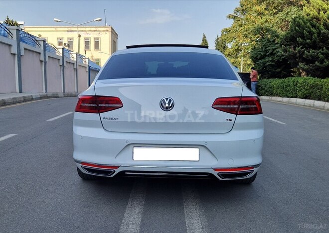 Volkswagen Passat 2016, 186,000 km - 1.8 l - Bakı