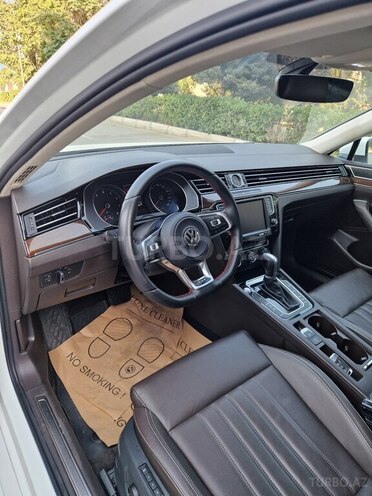 Volkswagen Passat 2016, 186,000 km - 1.8 l - Bakı