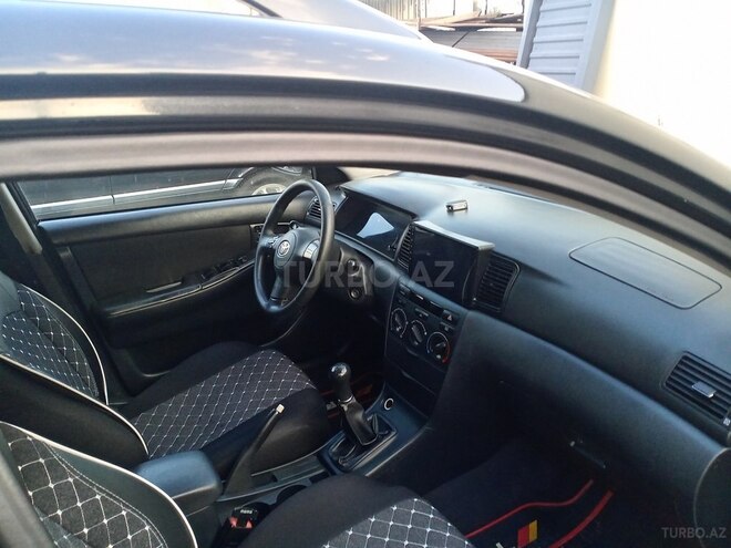 Toyota Corolla 2005, 301,450 km - 1.4 l - Ucar