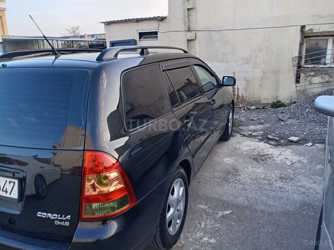Toyota Corolla 2005, 301,450 km - 1.4 l - Ucar