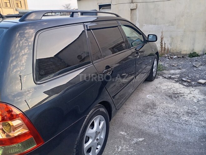 Toyota Corolla 2005, 301,450 km - 1.4 l - Ucar