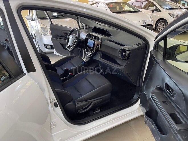 Toyota Aqua 2021, 25,000 km - 1.5 l - Bakı