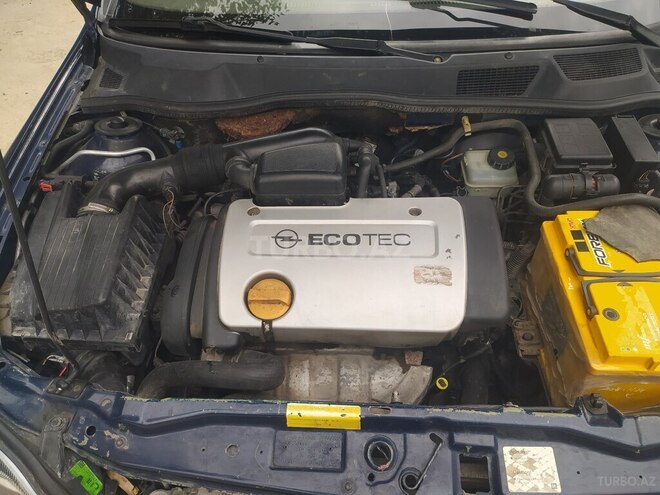 Opel Astra 2001, 440,000 km - 1.6 l - Qusar